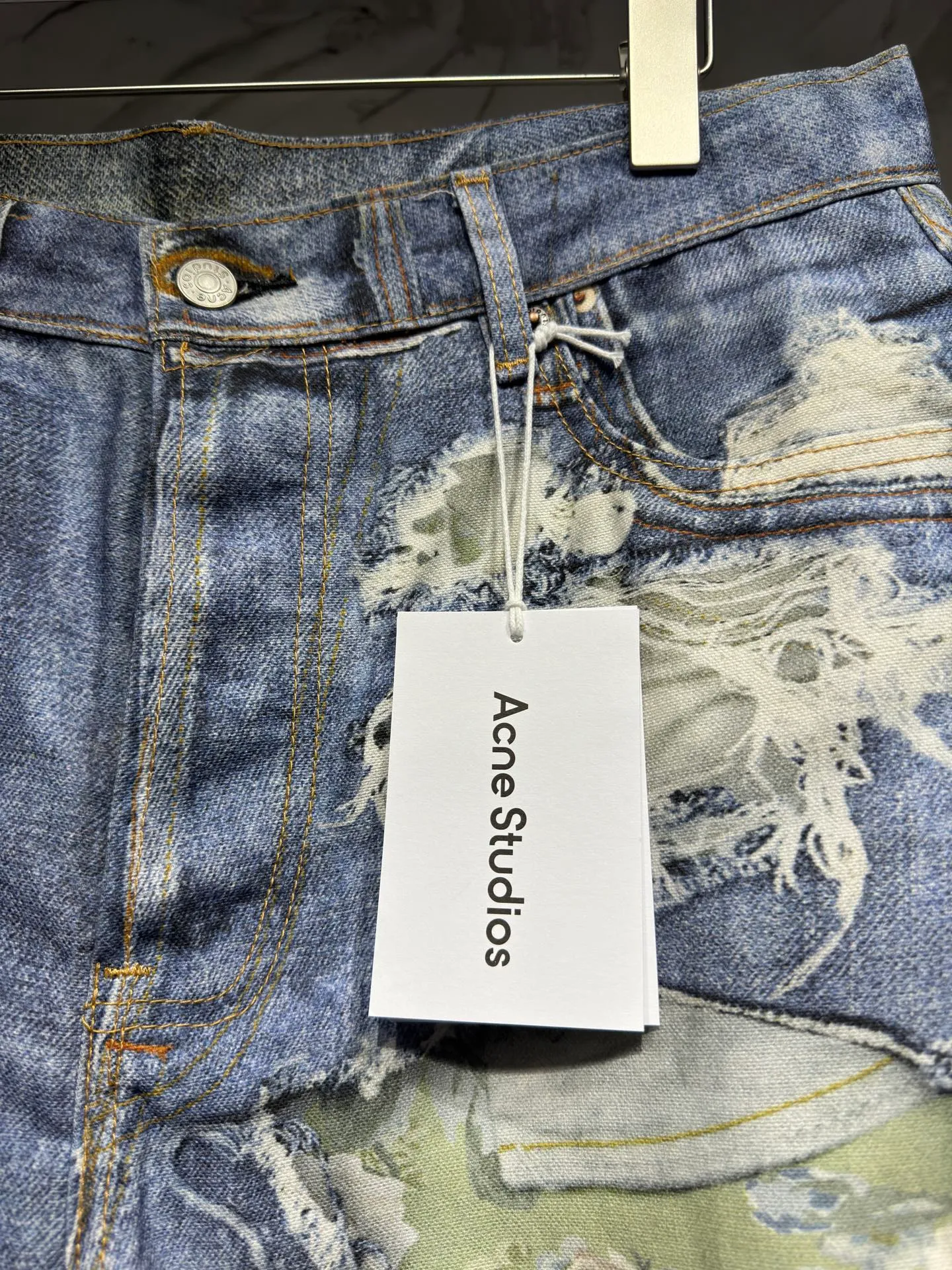 ACNE STUDIOS Broken Denim